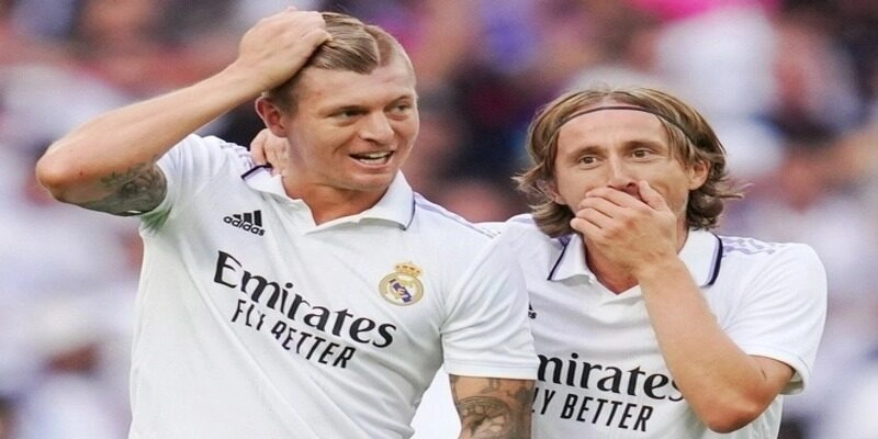 Luka Modrić trong màu áo Real Madrid, biểu tượng của sự bền bỉ và đẳng cấp