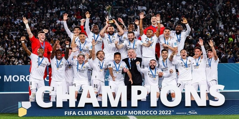 Real Madrid duy trì sức mạnh nhờ đội hình đồng đều và chiến lược linh hoạt